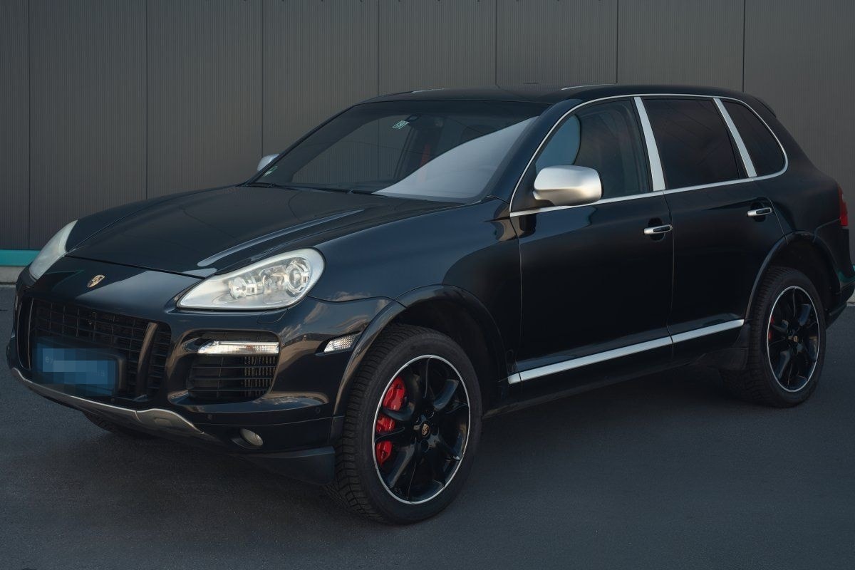 Porsche Cayenne Turbo foto 2