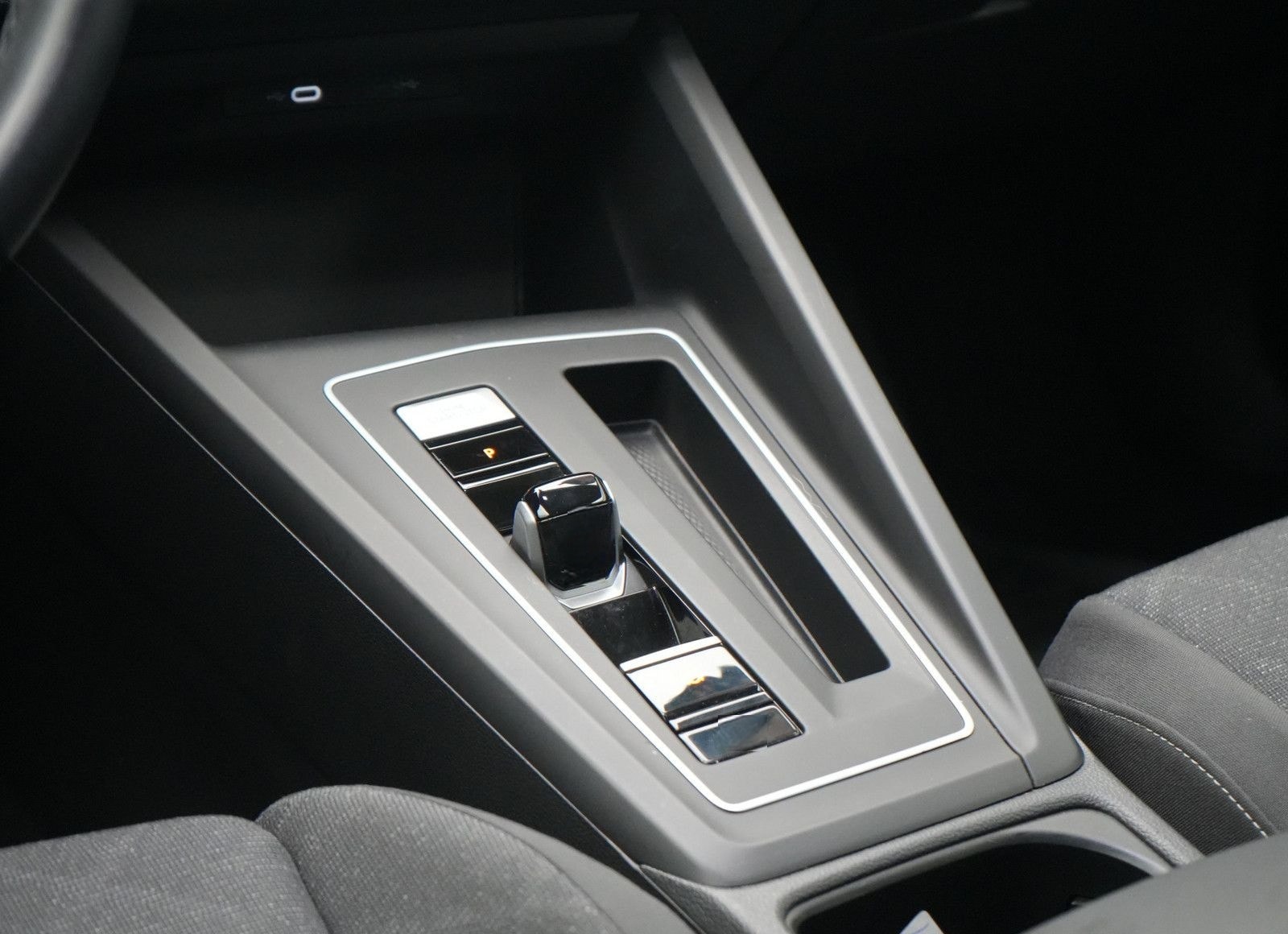 Volkswagen Golf VIII Variant Life DSG SHZ CARPLAY LED PDC foto 11