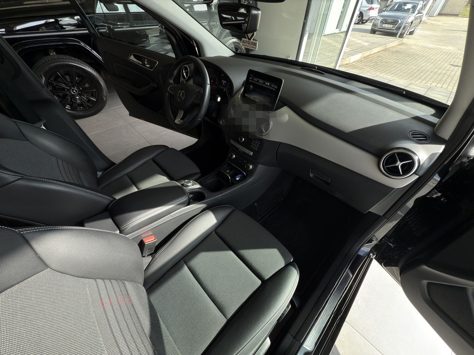 Mercedes-Benz B 200 Urban Style Edition LED*RFK*NAVI*SHZ foto 10