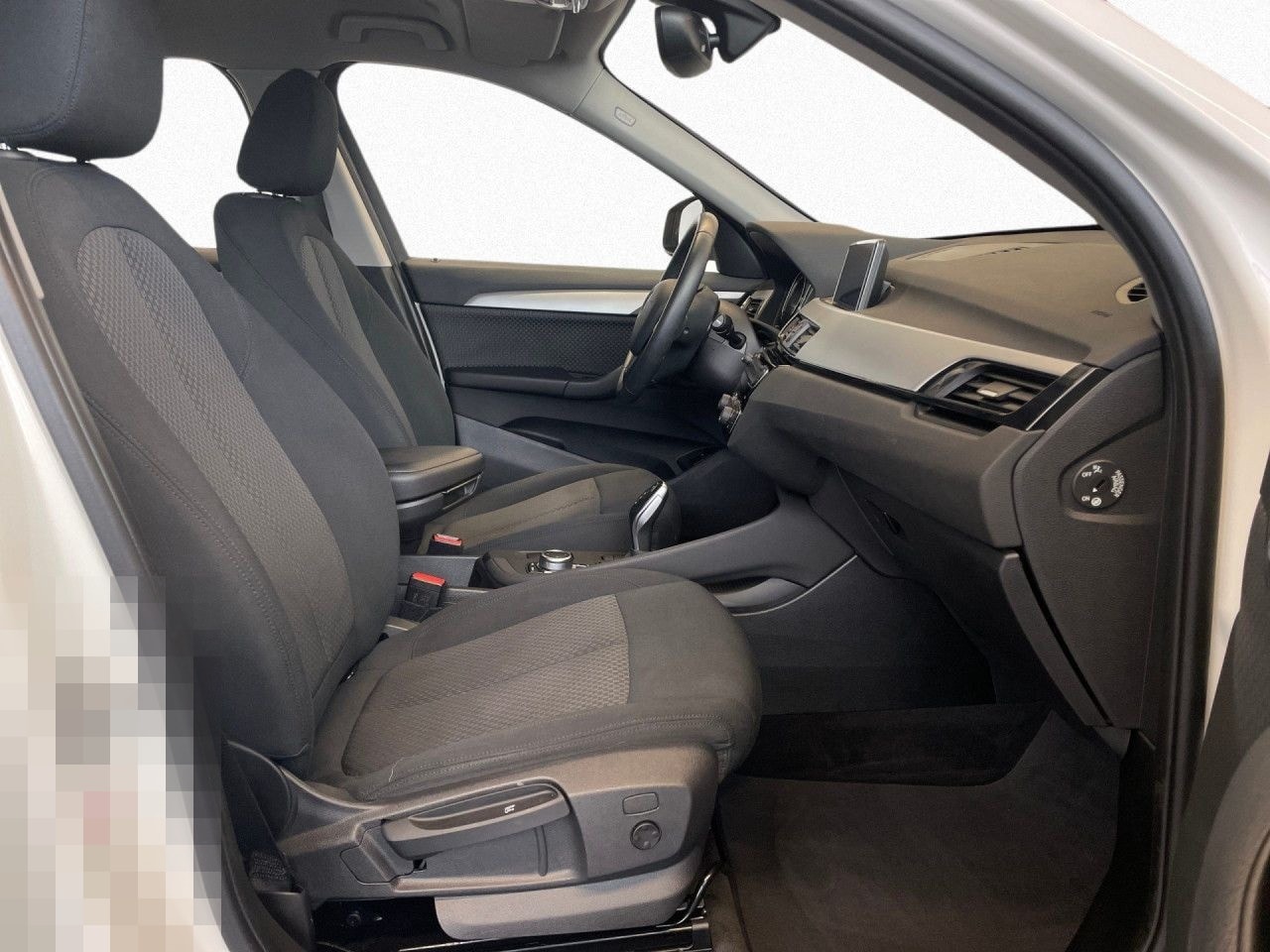 BMW X1 sDrive18i Advantage AHK,LED,ParkAss,Navi,SHZ foto 8