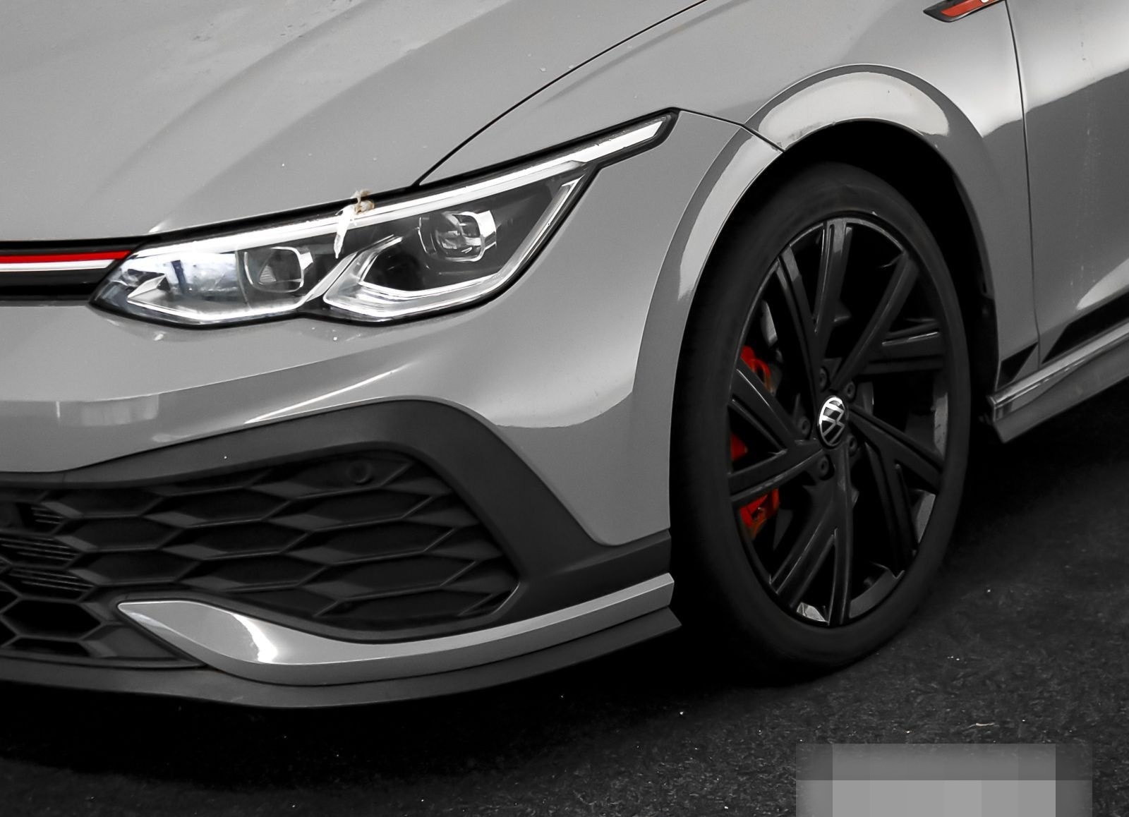 Volkswagen Golf VIII GTI Clubsport 2.0 TSI LED+ Navi ParkPi foto 11