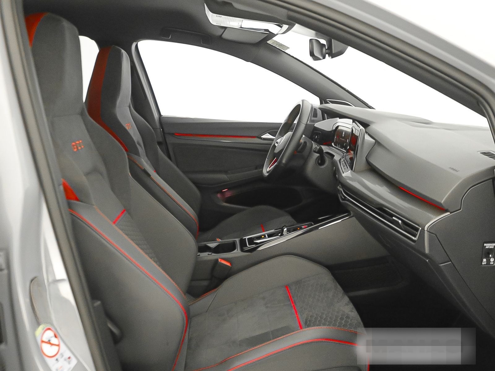 Volkswagen Golf VIII GTI Clubsport 2.0 TSI LED+ Navi ParkPi foto 13