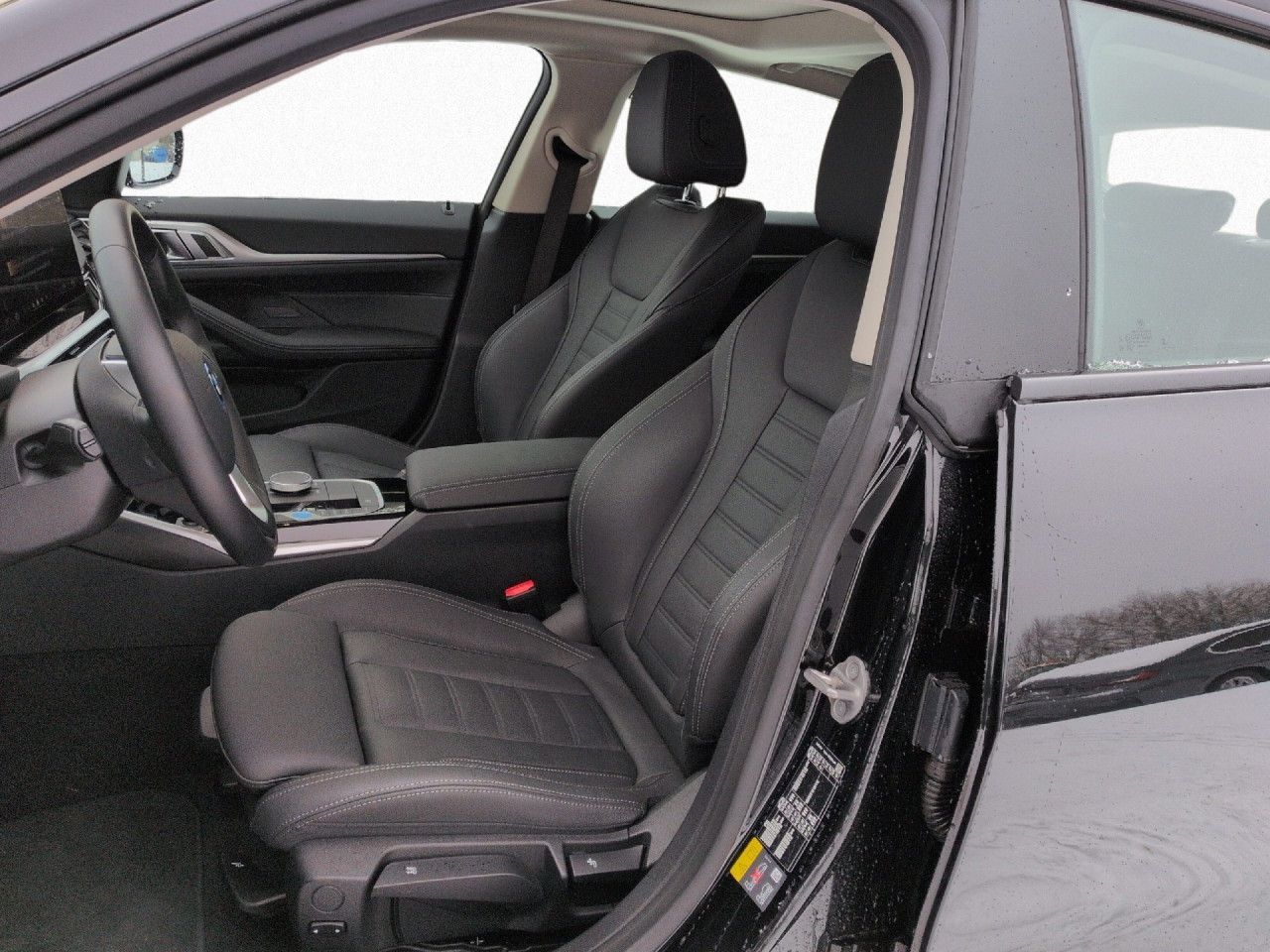 BMW i4 eD 35 Gran Coupe LiveCock+ Glasdach Sitzh Kam foto 11