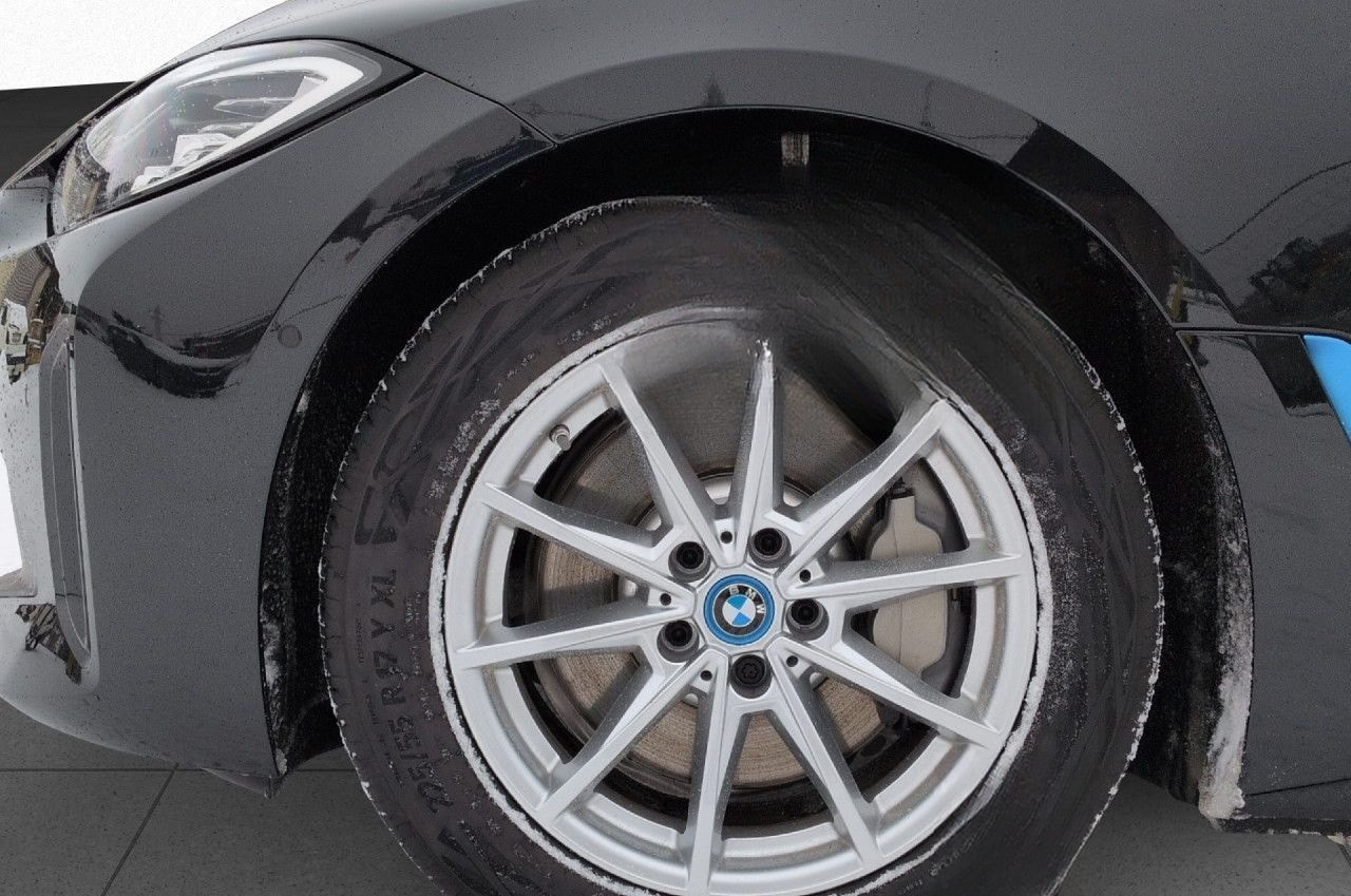 BMW i4 eD 35 Gran Coupe LiveCock+ Glasdach Sitzh Kam foto 18