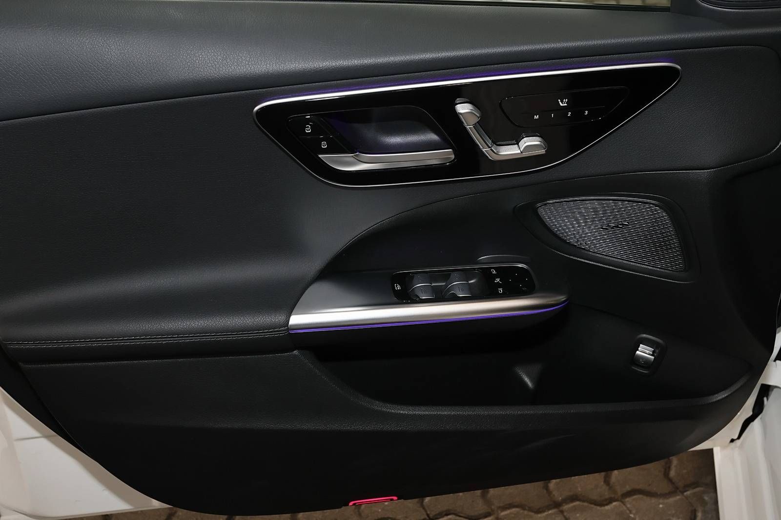 Mercedes-Benz C 220 d Edition Avantgarde DISTRONIC+MEMORY+360° foto 11