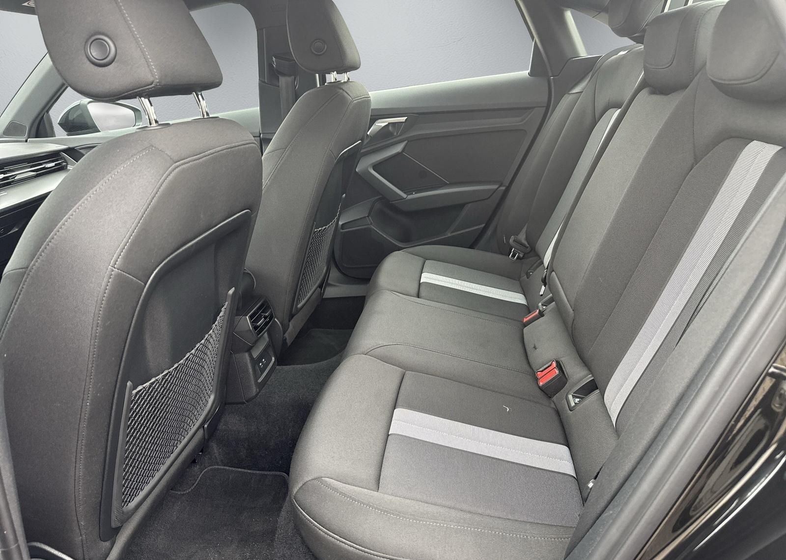 Audi A3 Lim 30 TFSI ADVANCED*NAVI*ViCo*KESSY*AHK*LED* foto 13