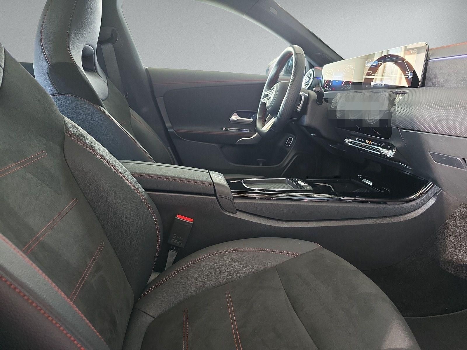 Mercedes-Benz CLA 200 AMG ENp 56000 Night Pano KGo Kam. Winter foto 9