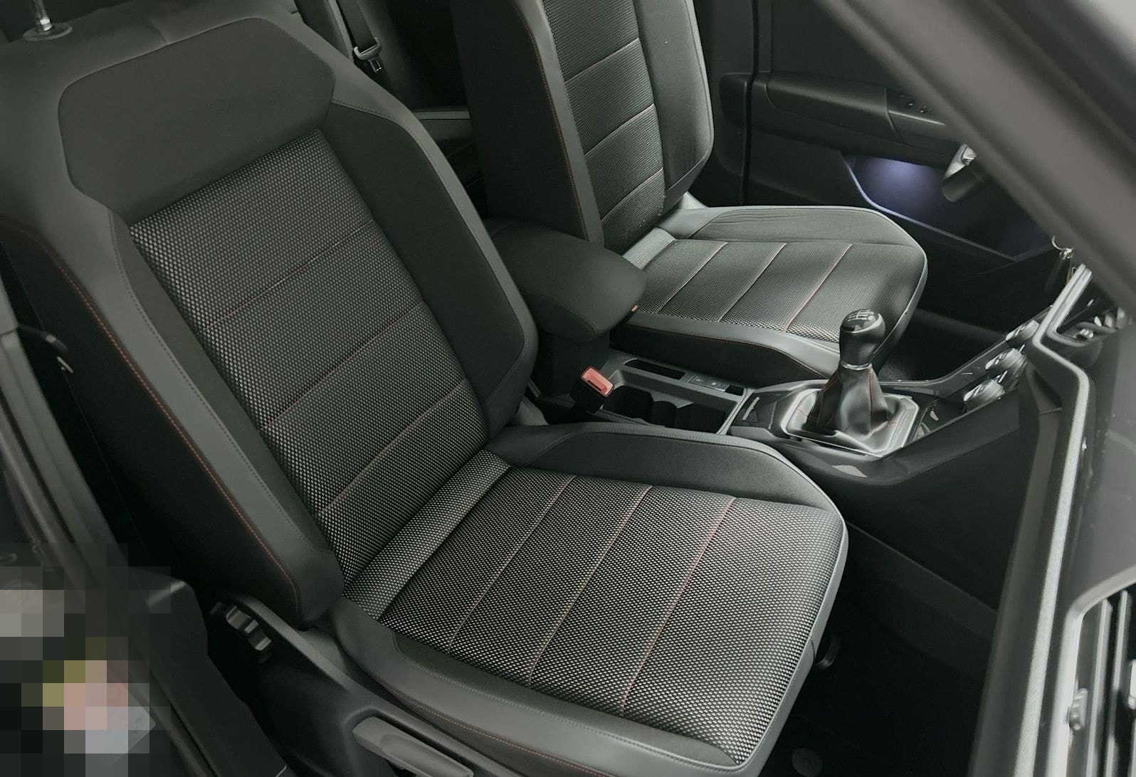 Volkswagen T-Roc 1.5 TSI Sport foto 23