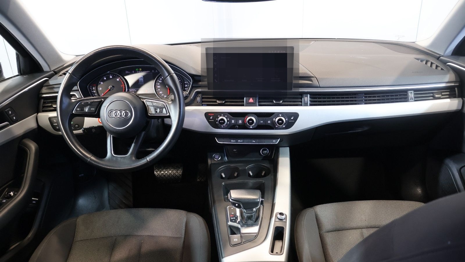 Audi A4 Avant 35 TFSI CARPLAY+KEY+LED+LANE+17" foto 7