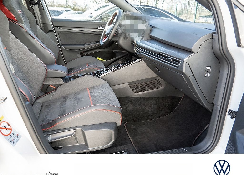 Volkswagen Golf VIII GTI 2.0 TSI DSG CLUBSPORT LED NAVI foto 2