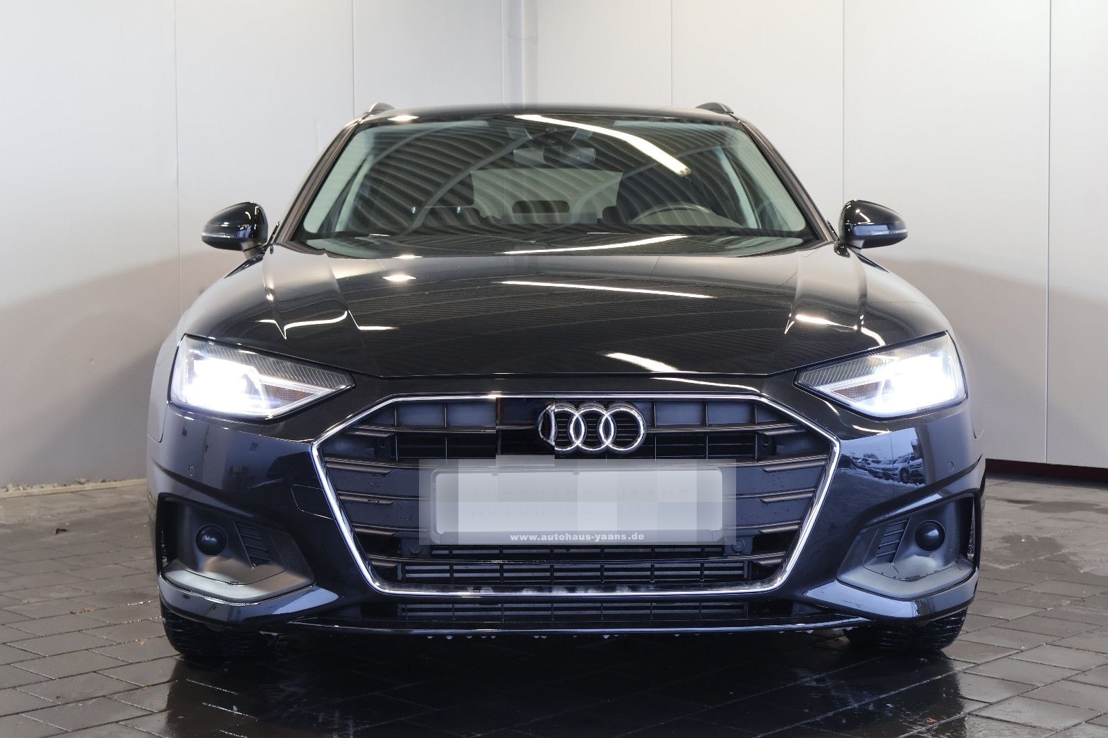 Audi A4 Avant 35 TFSI CARPLAY+KEY+LED+LANE+17" foto 2