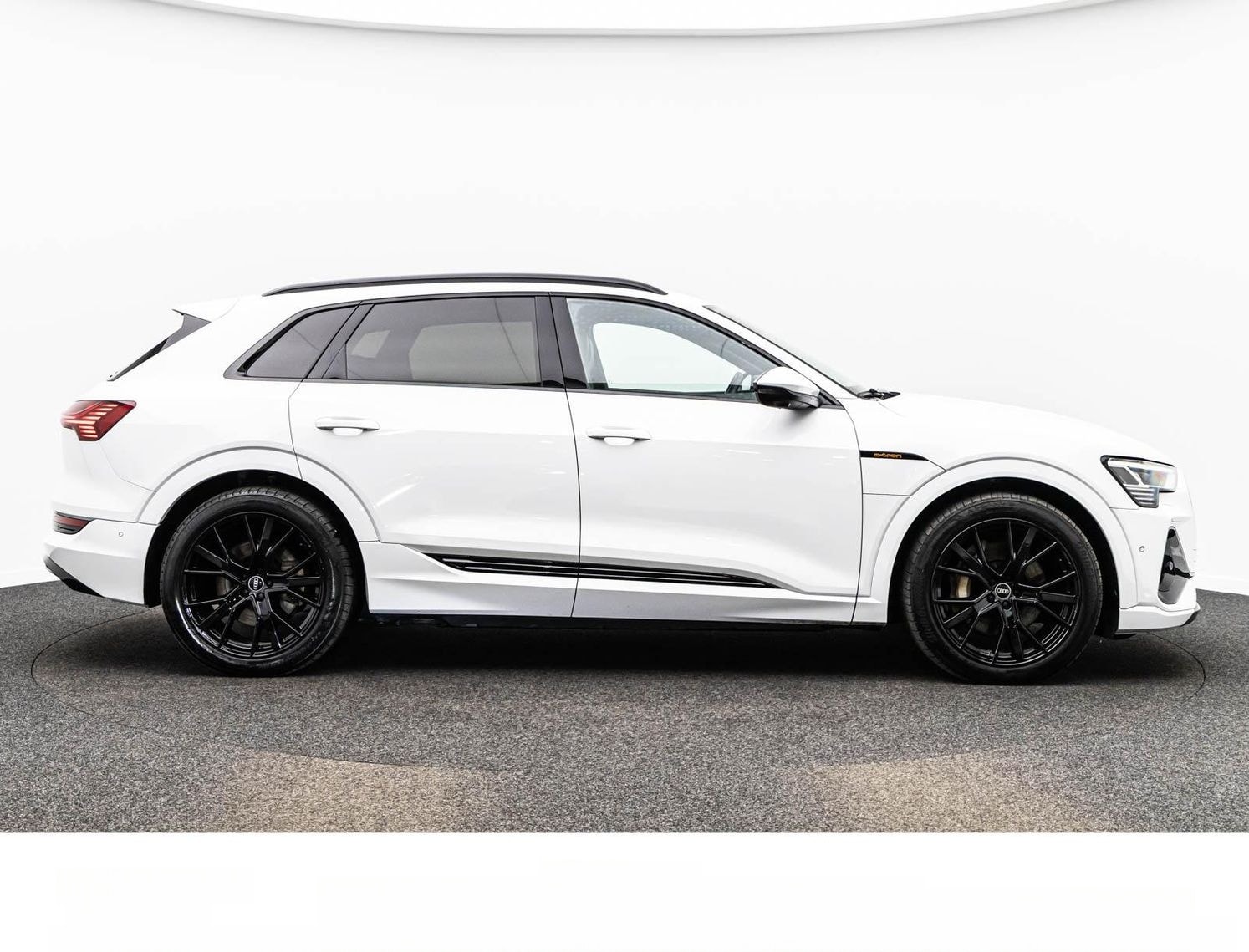 Audi E-TRON 55 2x S LINE BLACK 21Z./ACC/DAB/SIDE/360° foto 8