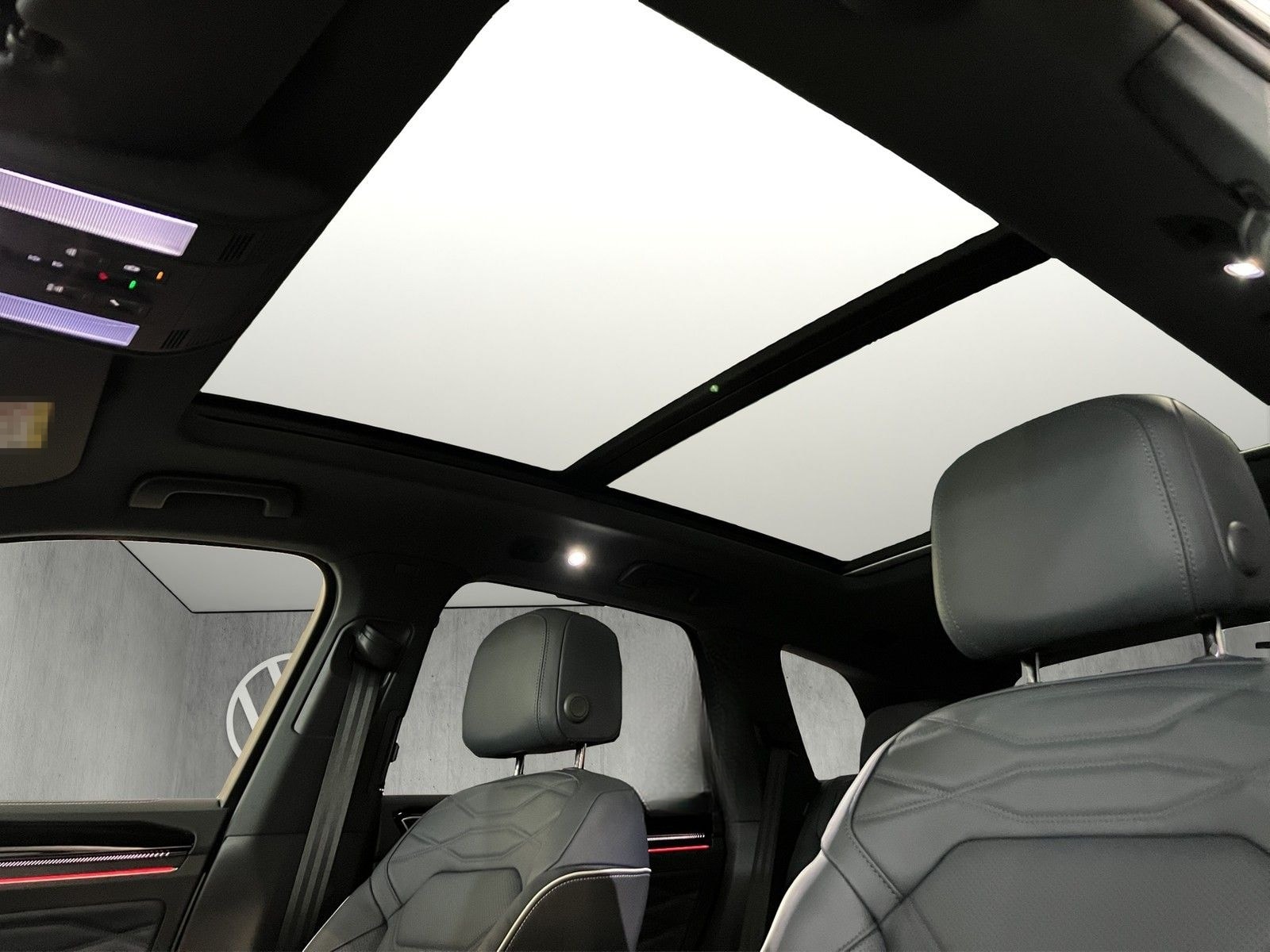 Volkswagen Touareg V6 3.0 TDI 210 kW 4Motion R-Line foto 20