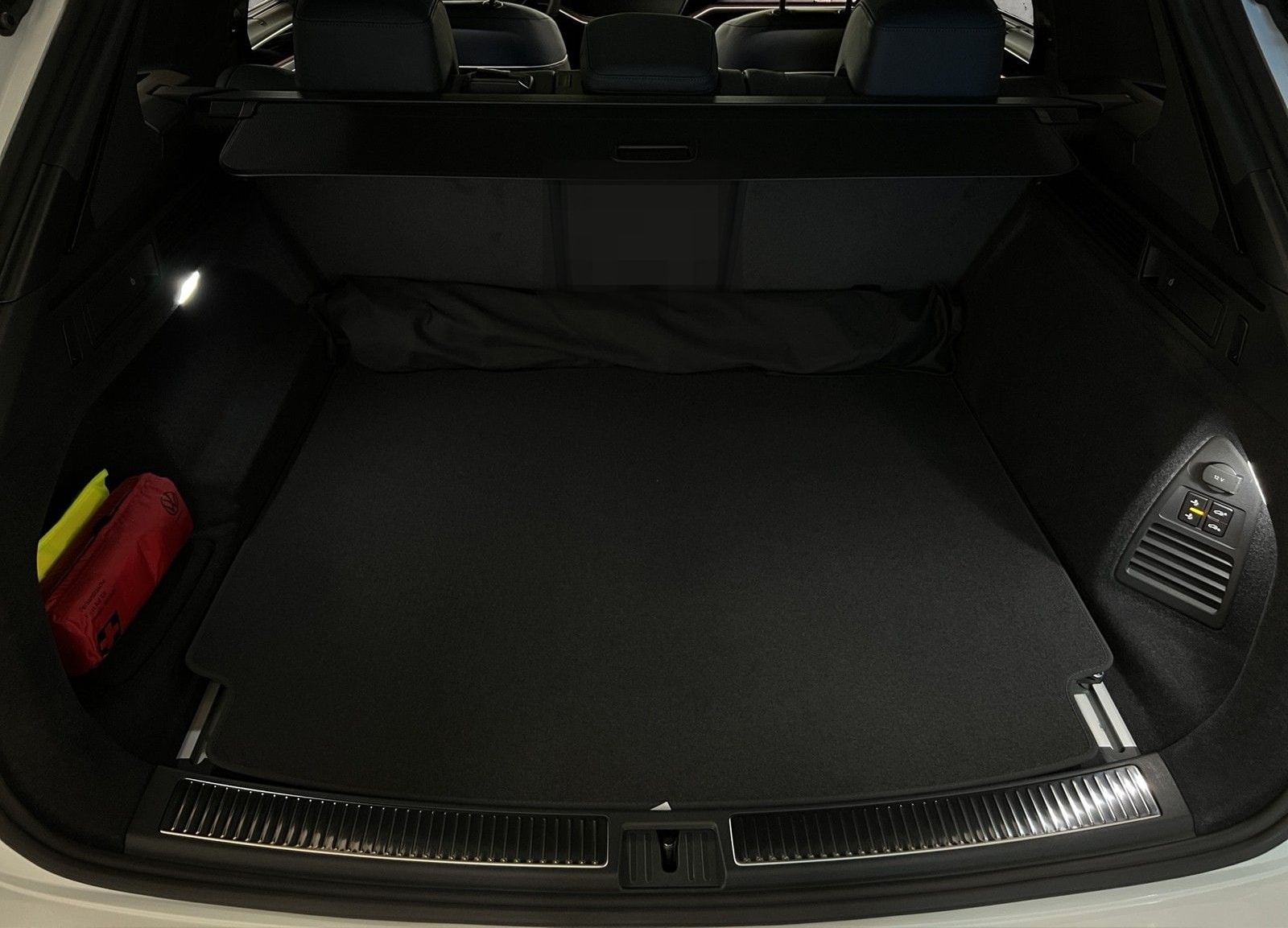 Volkswagen Touareg V6 3.0 TDI 210 kW 4Motion R-Line foto 21