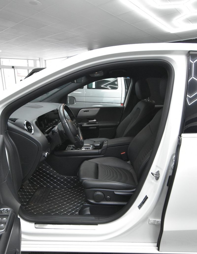 Mercedes-Benz B 200 NAVI SHZ RFK LED TEMP 72t km foto 22