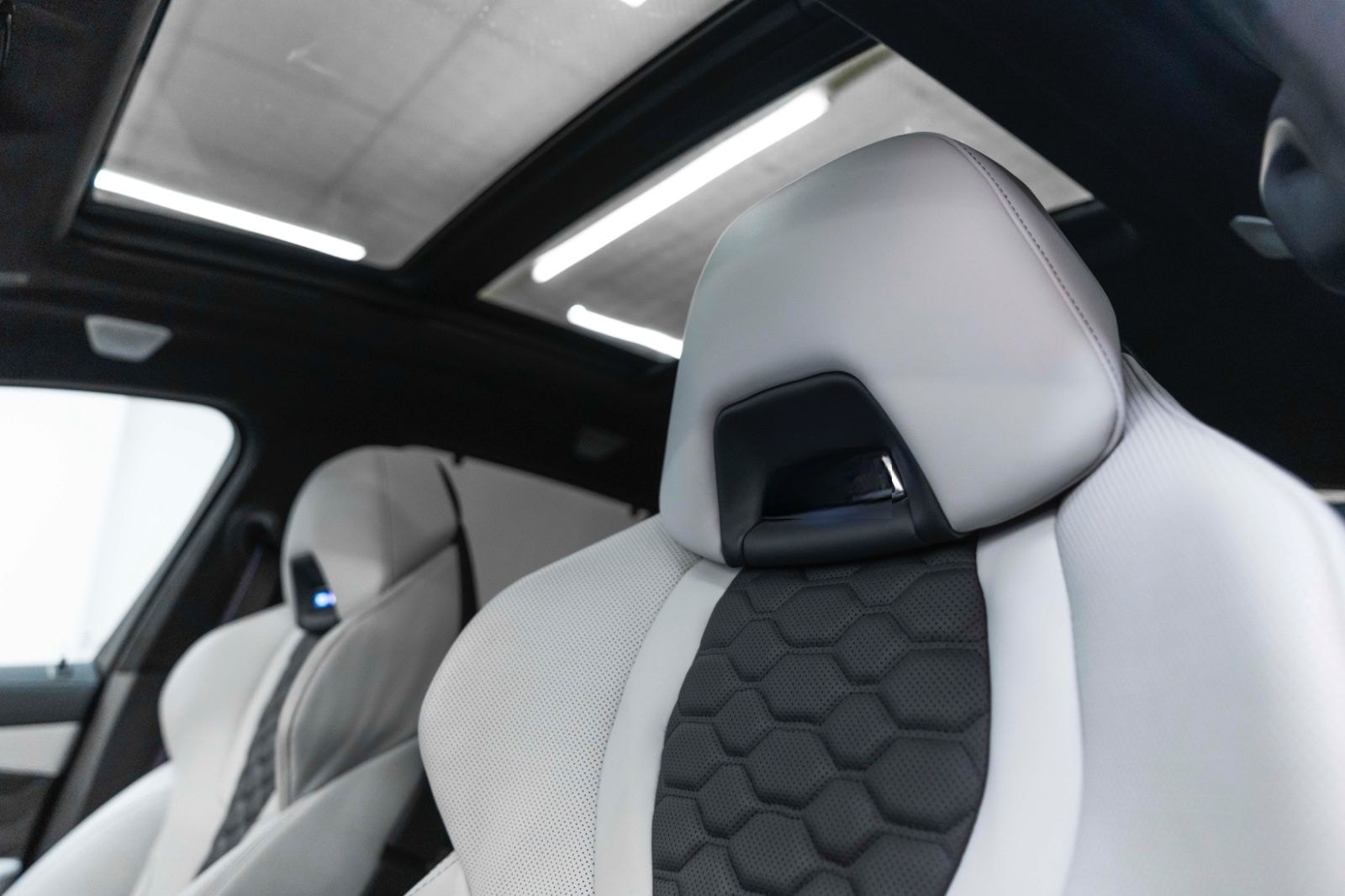 BMW X6 M Competition B&W SKY LOUNGE 360° M+S foto 14