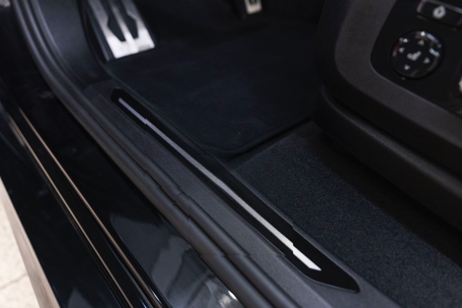 BMW X6 M Competition B&W SKY LOUNGE 360° M+S foto 25