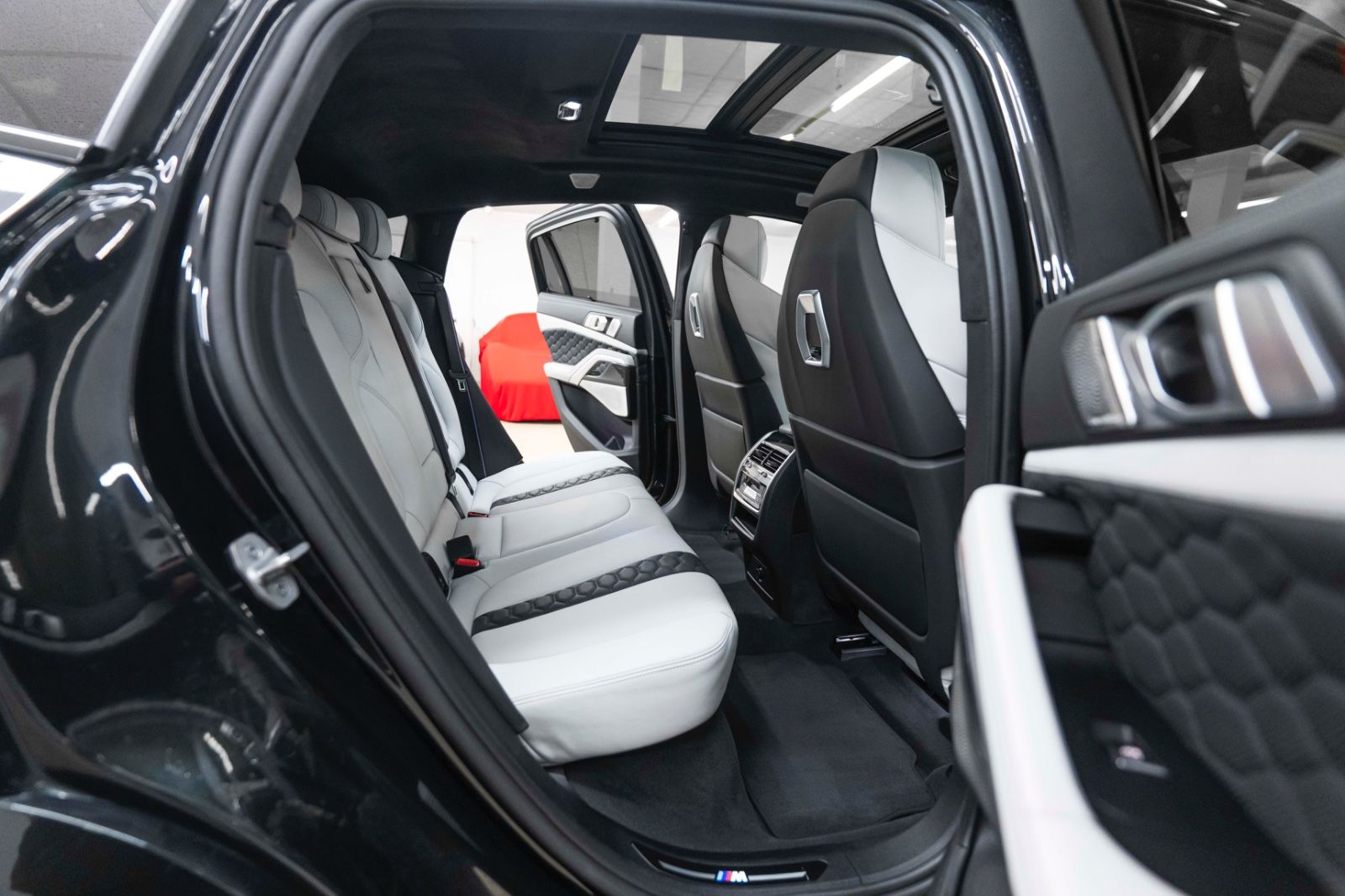 BMW X6 M Competition B&W SKY LOUNGE 360° M+S foto 7