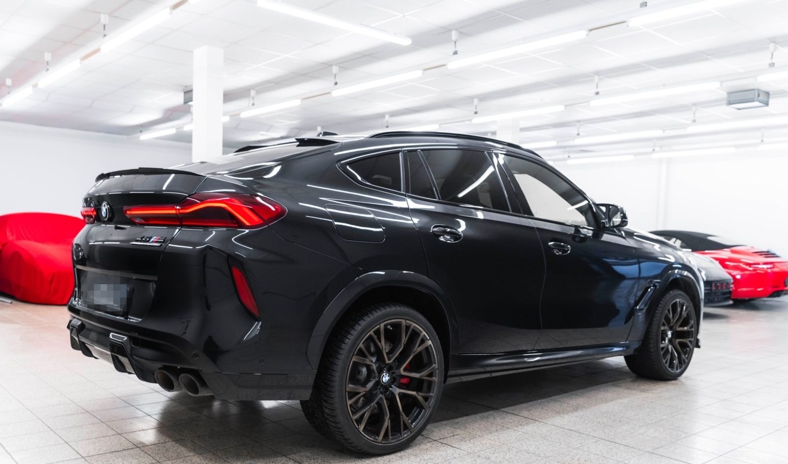 BMW X6 M Competition B&W SKY LOUNGE 360° M+S foto 9