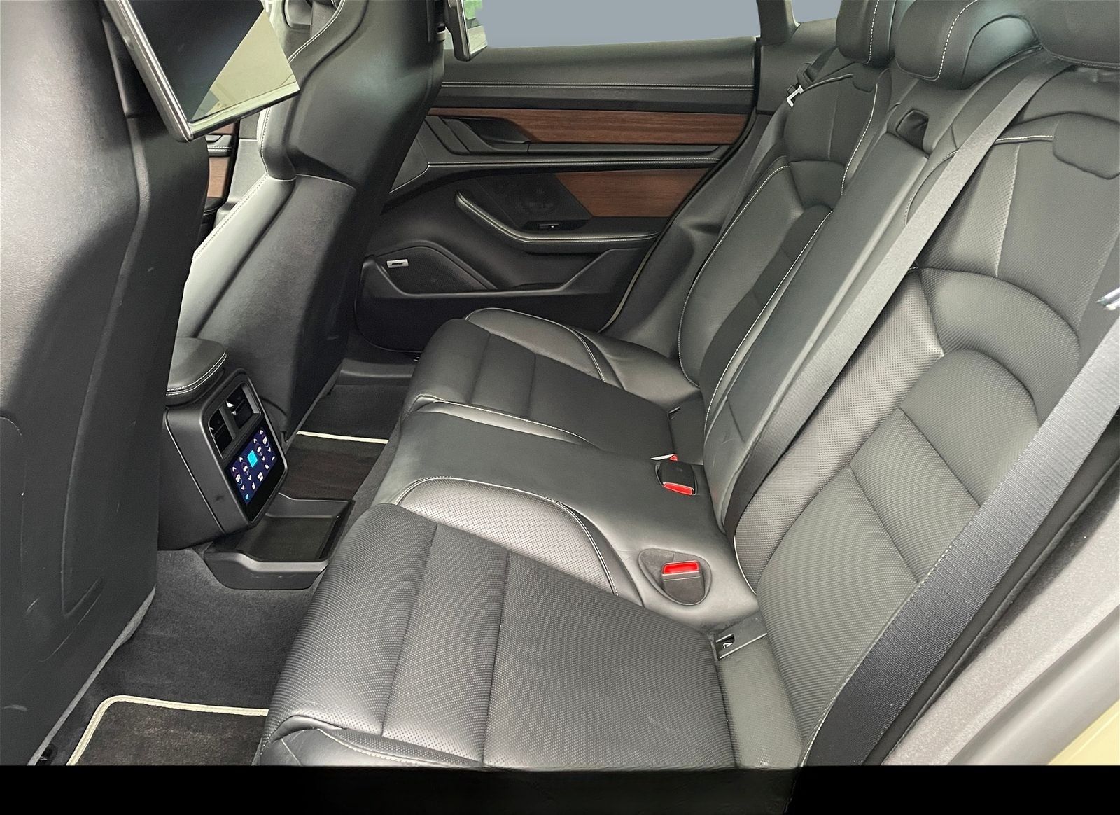 Porsche Taycan GTS foto 17