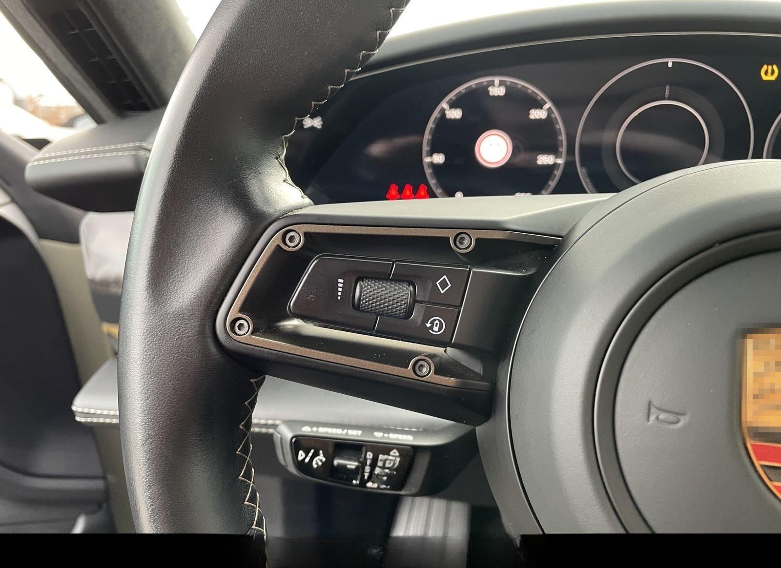 Porsche Taycan GTS foto 24