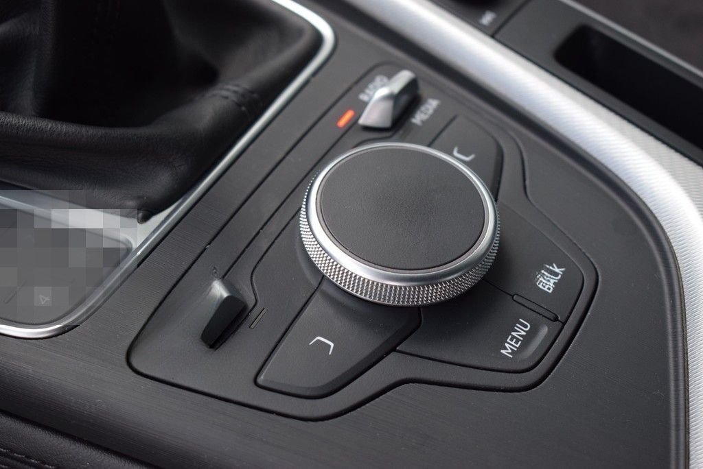 Audi A4 Avant TDI 2.0 6-Gang *Design*Xenon+*Navi*PDC* foto 17