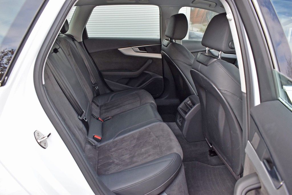 Audi A4 Avant TDI 2.0 6-Gang *Design*Xenon+*Navi*PDC* foto 6