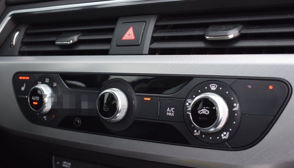 Audi A4 Avant TDI 2.0 6-Gang *Design*Xenon+*Navi*PDC* foto 9