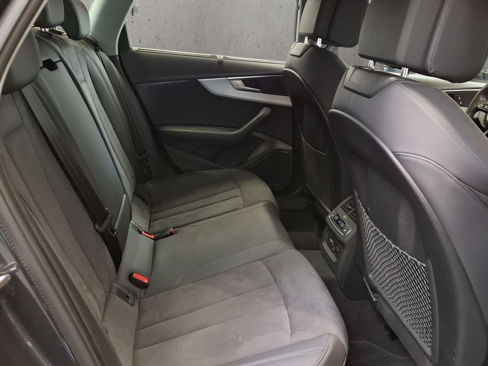 Audi A4 Avant Advanced 40 TDI 150(204) kW(PS) S troni foto 19