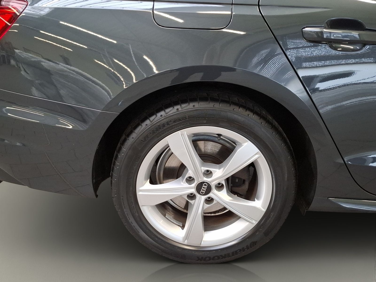 Audi A4 Avant Advanced 40 TDI 150(204) kW(PS) S troni foto 21