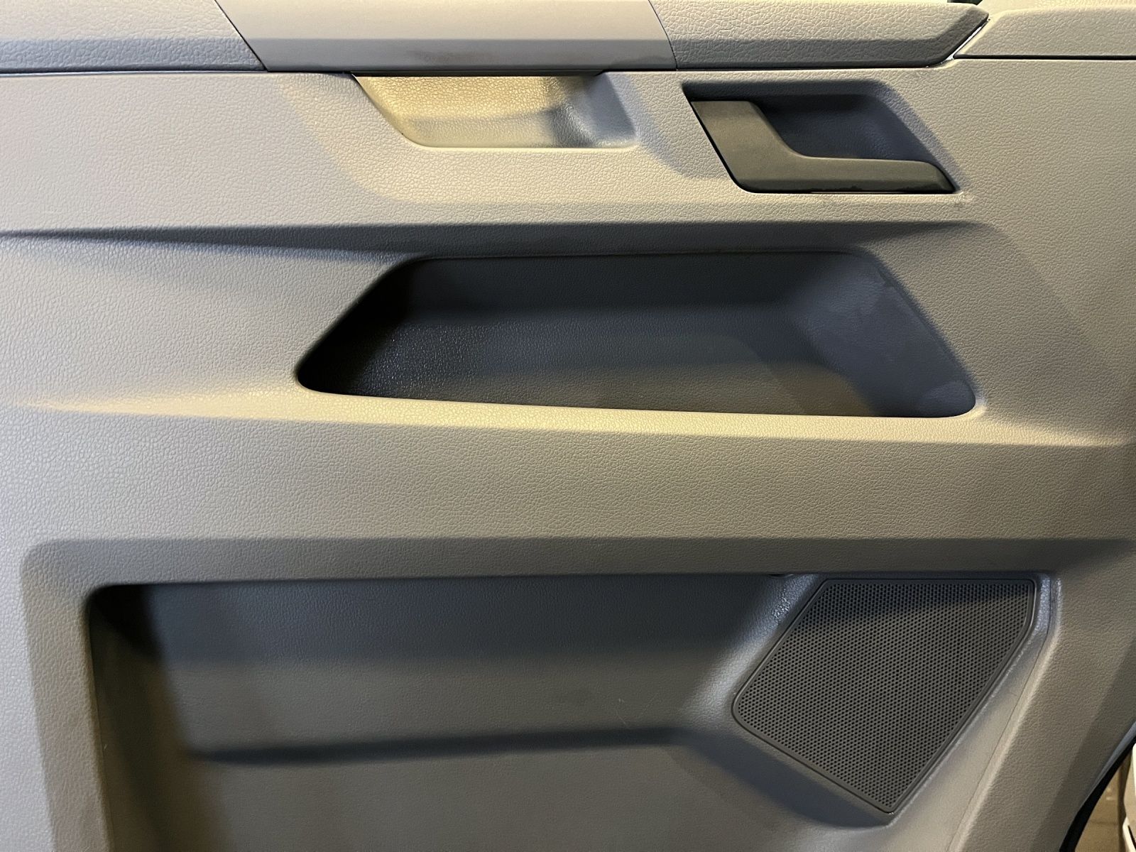 Volkswagen T6.1 Transporter Kasten 2.0 TDI  Navi PDC Tempo  foto 7