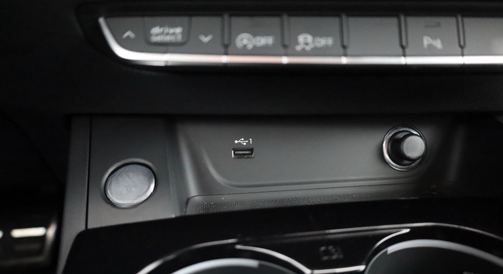 Audi A4 Avant 40 TDI S-Line quattro Aut. LED ACC Navi foto 12