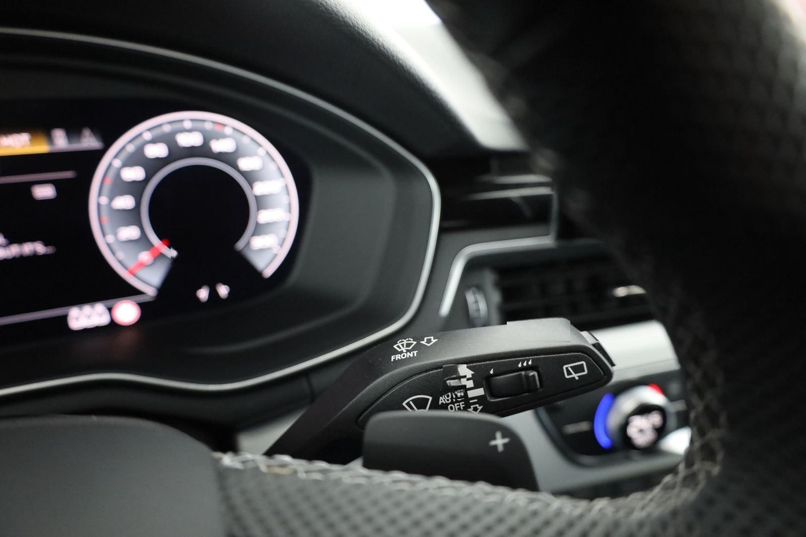 Audi A4 Avant 40 TDI S-Line quattro Aut. LED ACC Navi foto 19