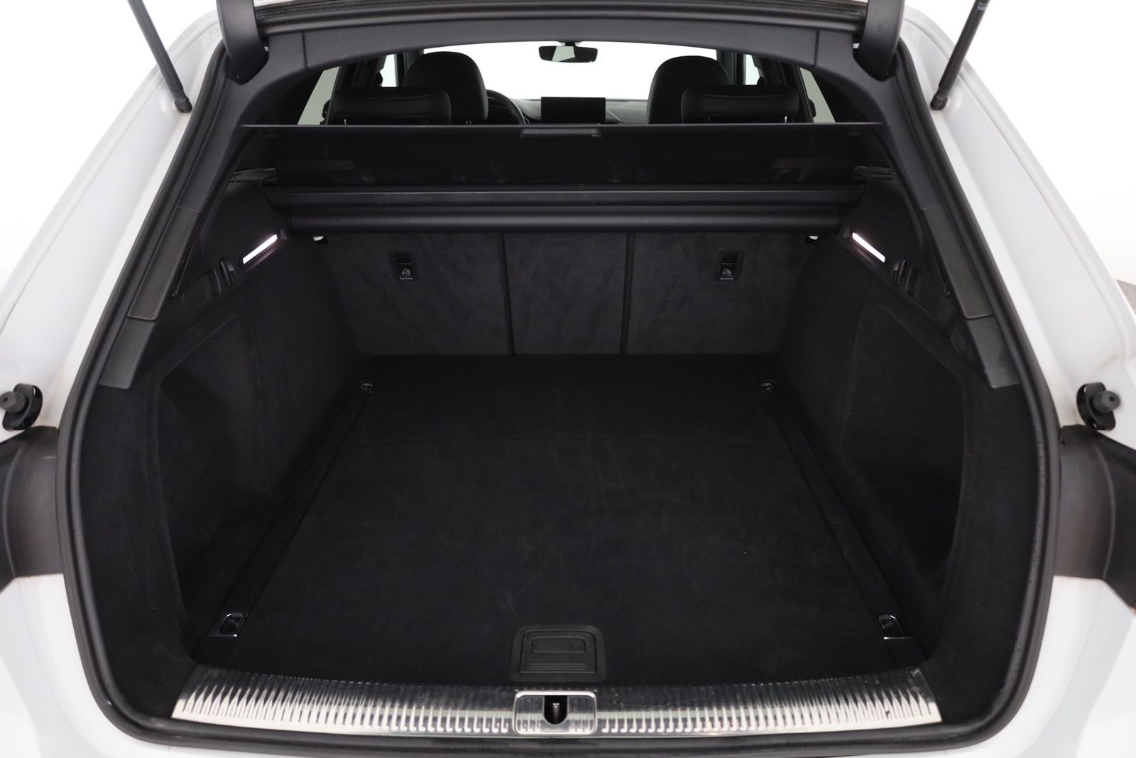 Audi A4 Avant 40 TDI S-Line quattro Aut. LED ACC Navi foto 25