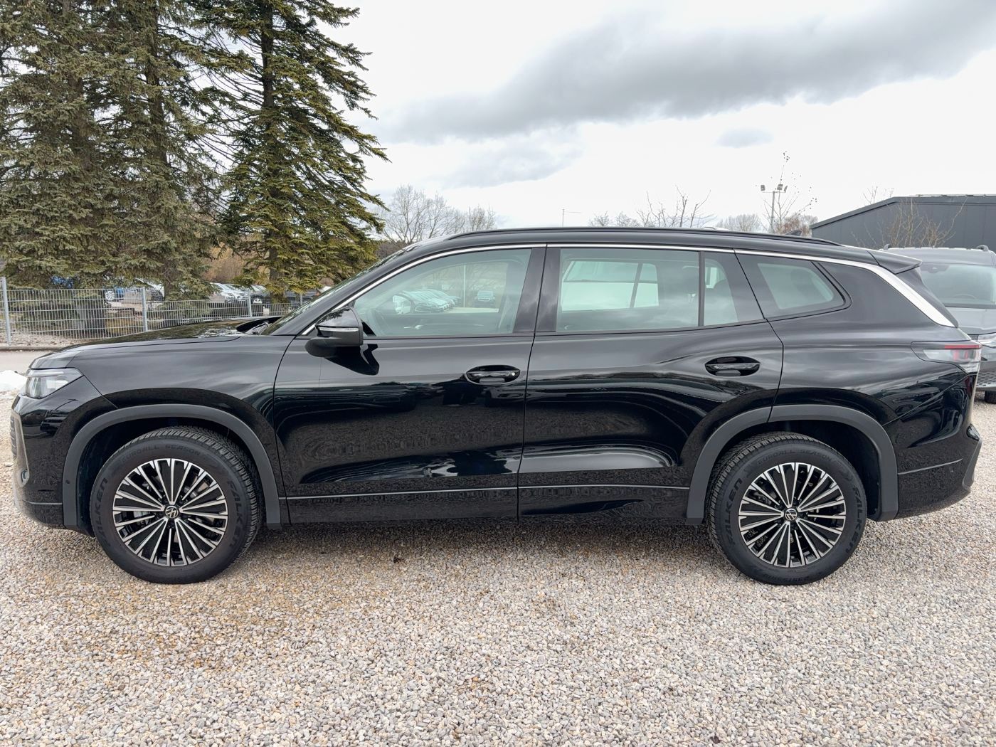 Volkswagen Tayron Life eTSI CarPlay/AHK/ACC/Kamera/LED/Navi foto 4