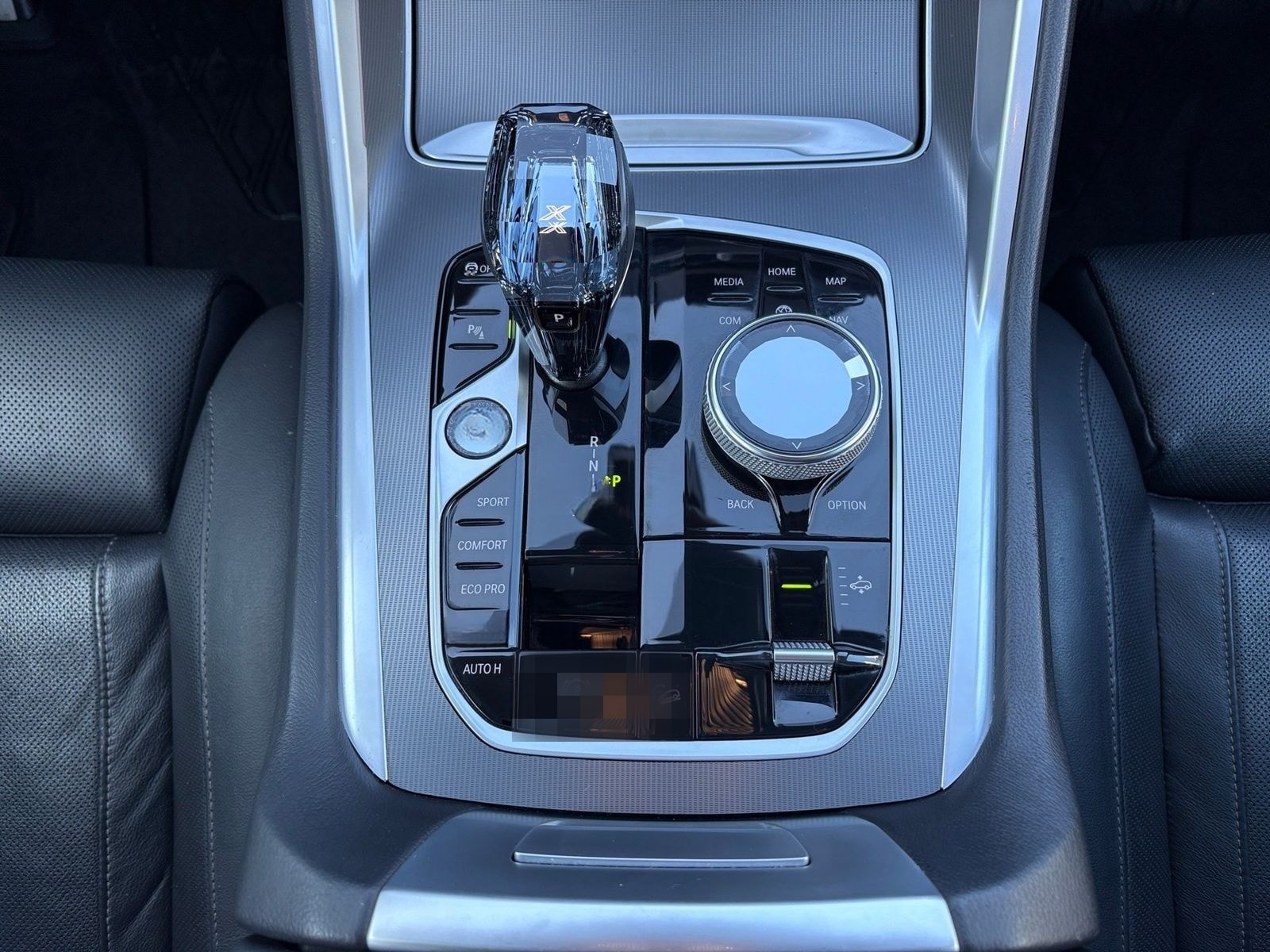 BMW X6 xDrive40d M Sport Pano Sky Da Prof Luftfederu foto 14