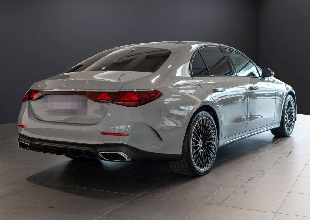 Mercedes-Benz E 300 e Limousine AMG Pano MBUX digital AHK foto 2