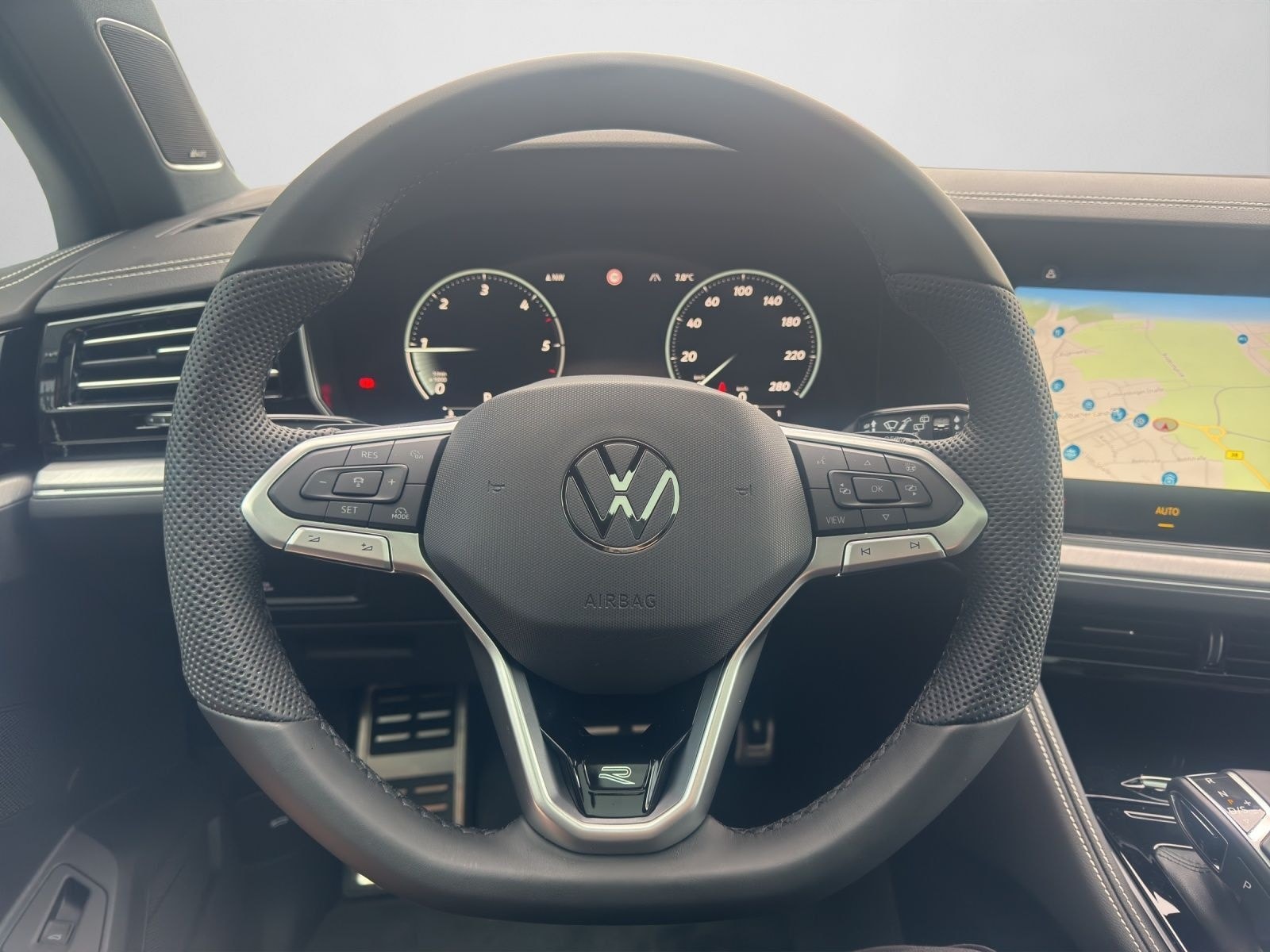 Volkswagen Touareg "FINAL EDITION" R-Line, BlackStyle, AHK, foto 8