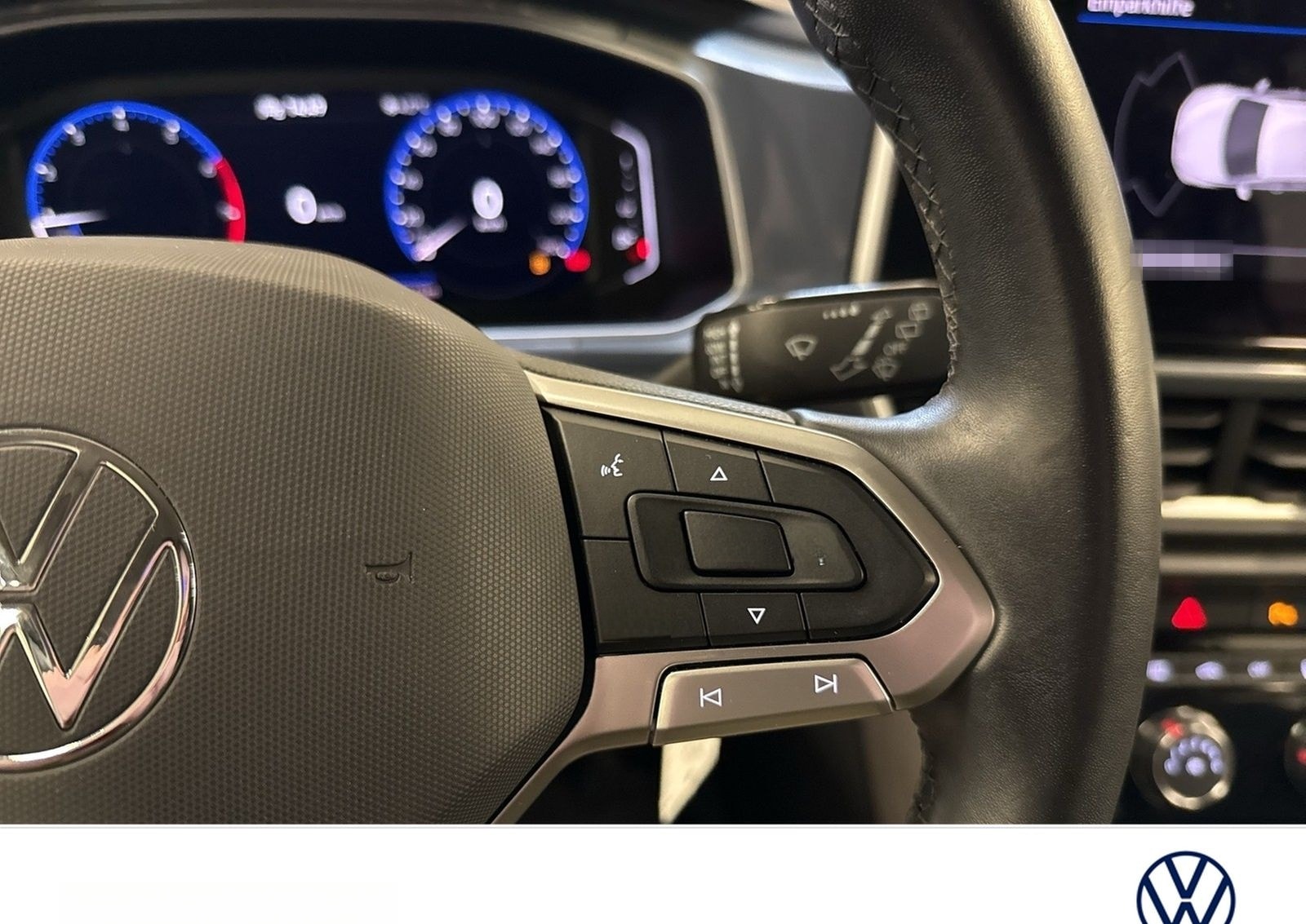 Volkswagen T-Roc 1.0 STYLE ACC LM17 LED+ CARPLAY SITZHEIZ. foto 17