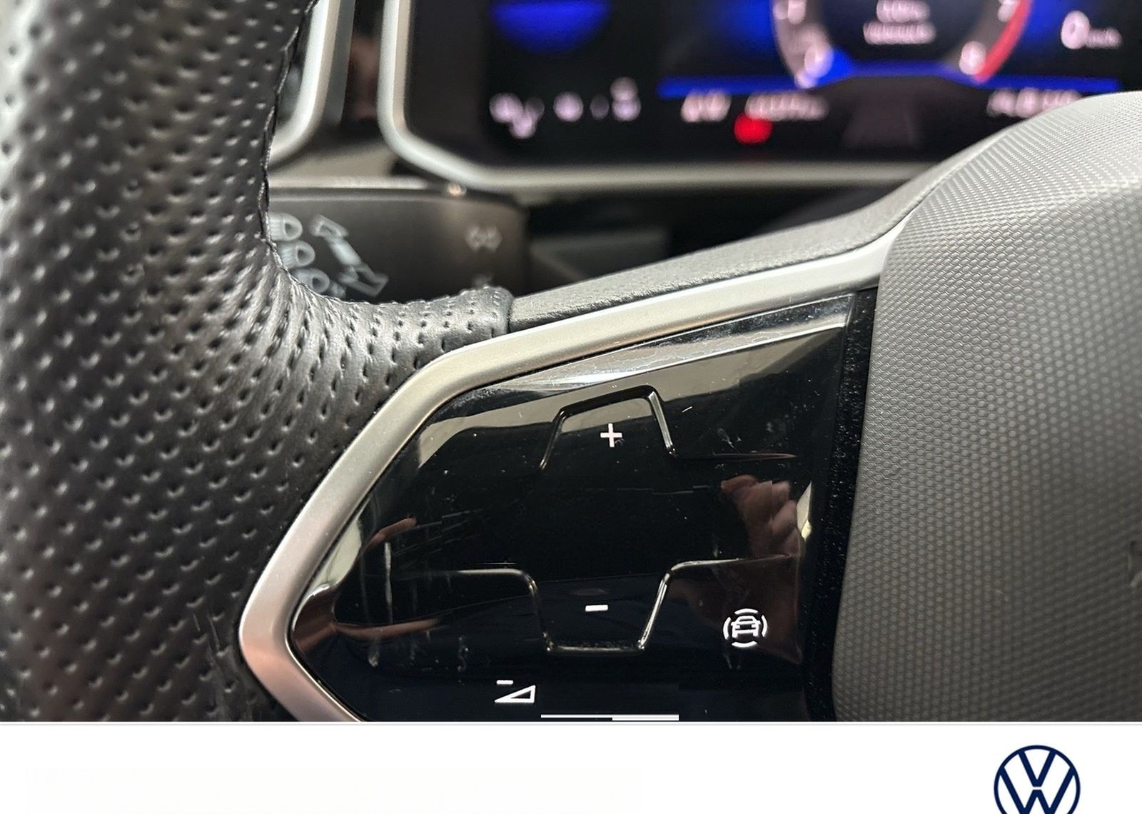 Volkswagen T-Roc 1.0 R-LINE CAM ACC NAVI LM17 LED+ CARPLAY foto 15