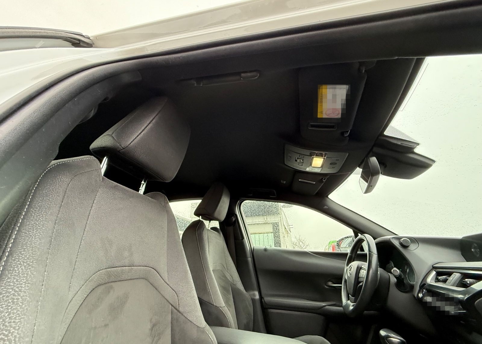 Lexus UX 250 h Alcantara LED foto 16