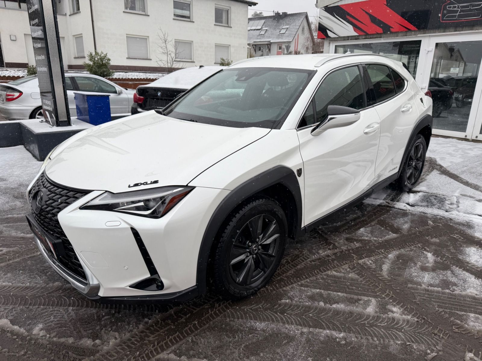Lexus UX 250 h Alcantara LED foto 3