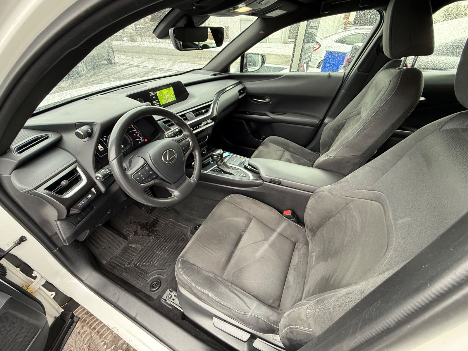 Lexus UX 250 h Alcantara LED foto 8