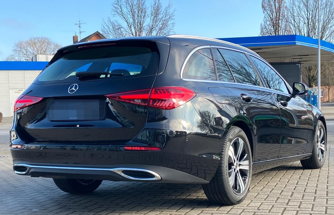 Mercedes-Benz C 200 T Avantgarde Digital Light Distronic foto 4