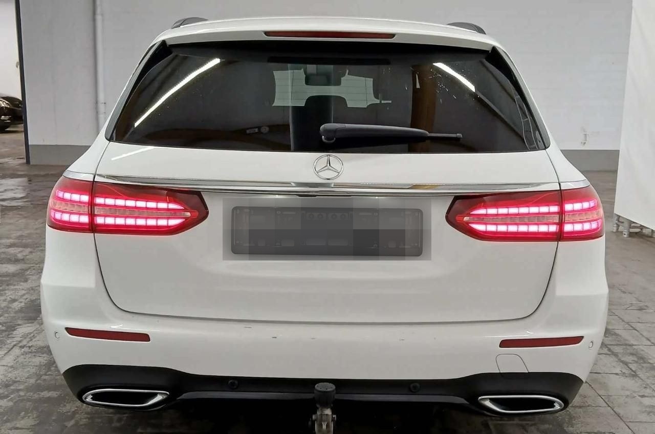 Mercedes-Benz E 400 d 4M T AMG Night Standhz AHK Sitzklima 360 foto 13