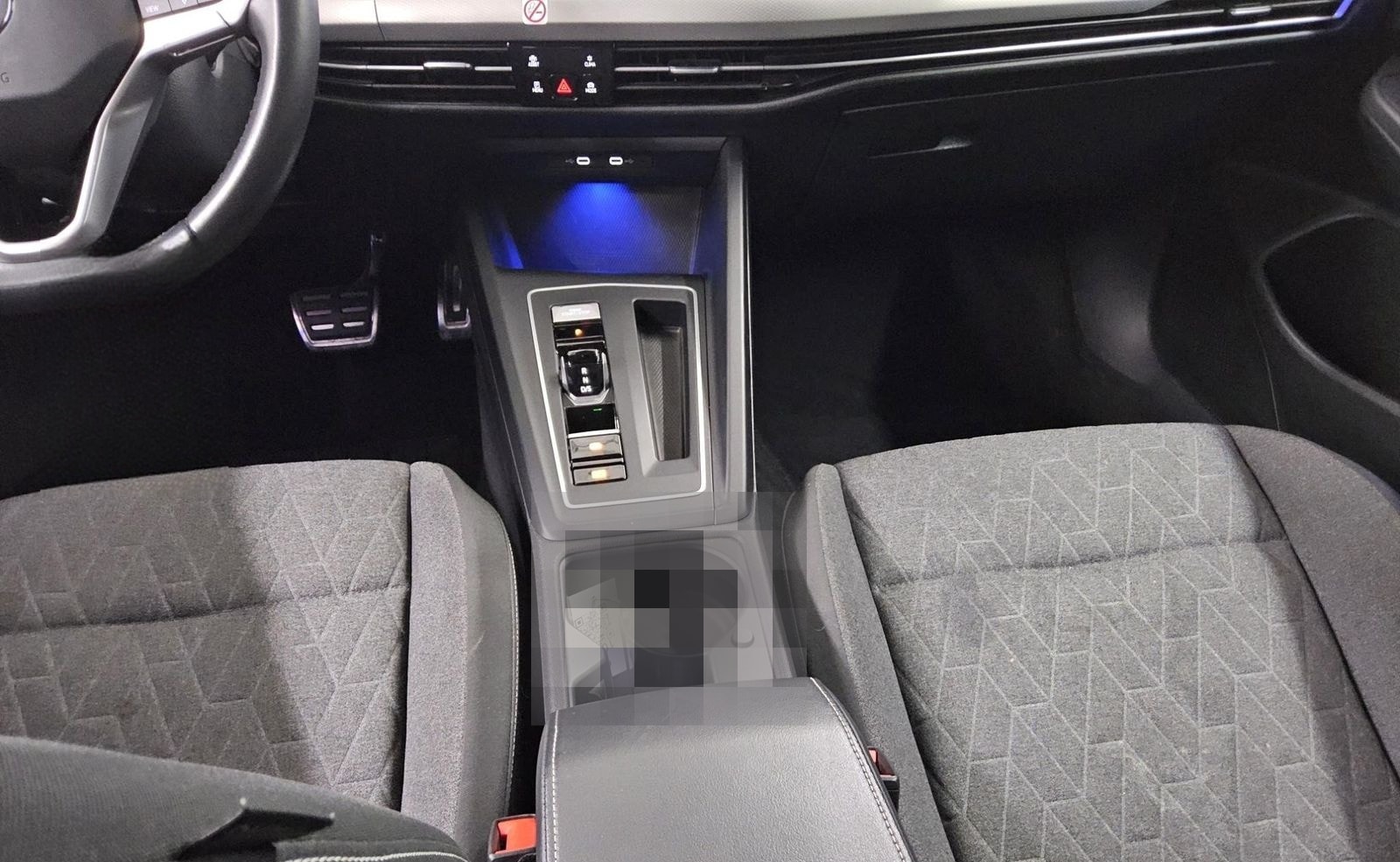 Volkswagen Golf-8 2.0 TDI Move Navi LED RfK AHK ACC PDC Shz foto 6