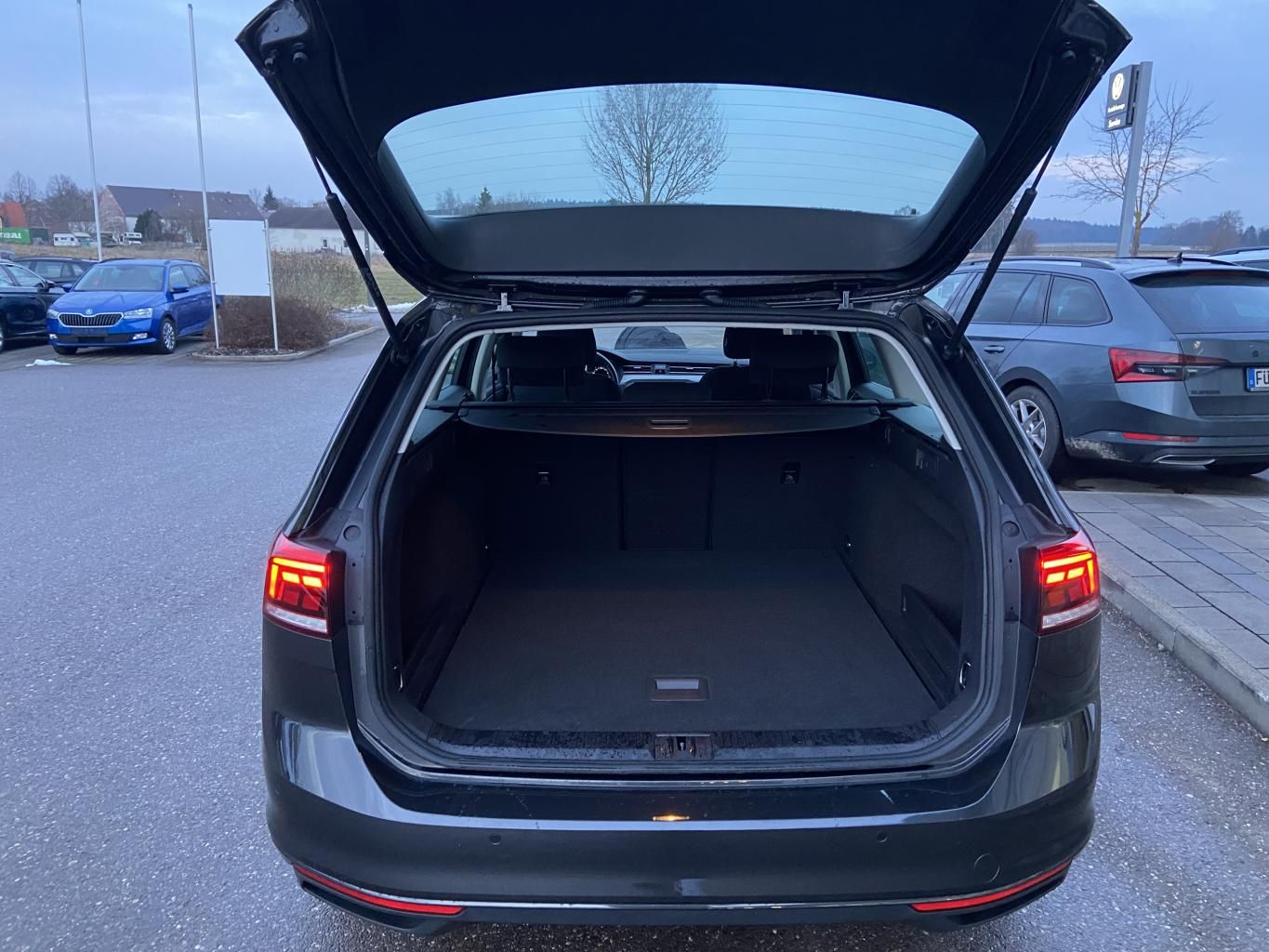 Volkswagen Passat Variant 1.5 TSI APP-CONNECT+KAMERA+LED+NA foto 12