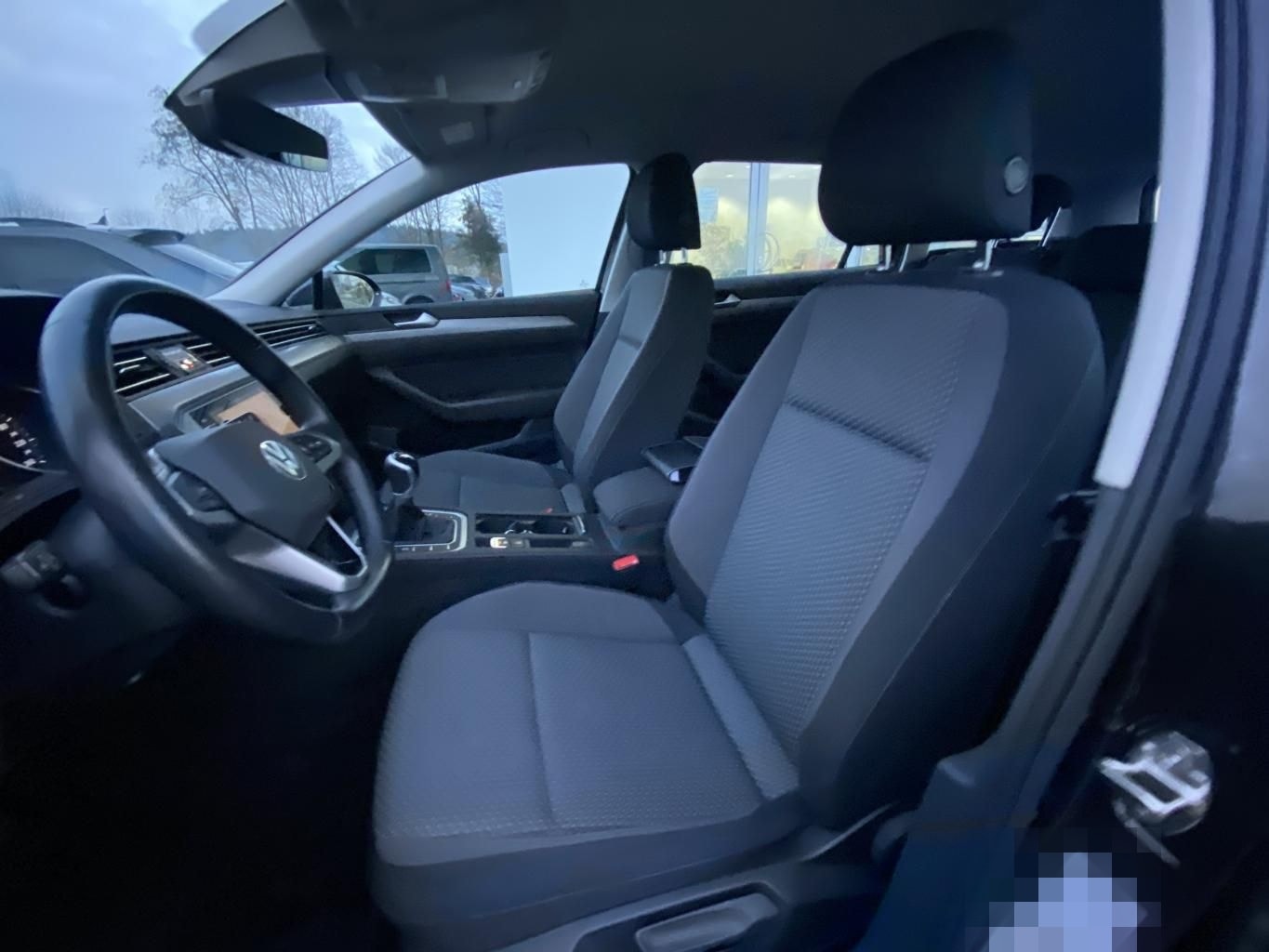 Volkswagen Passat Variant 1.5 TSI APP-CONNECT+KAMERA+LED+NA foto 10