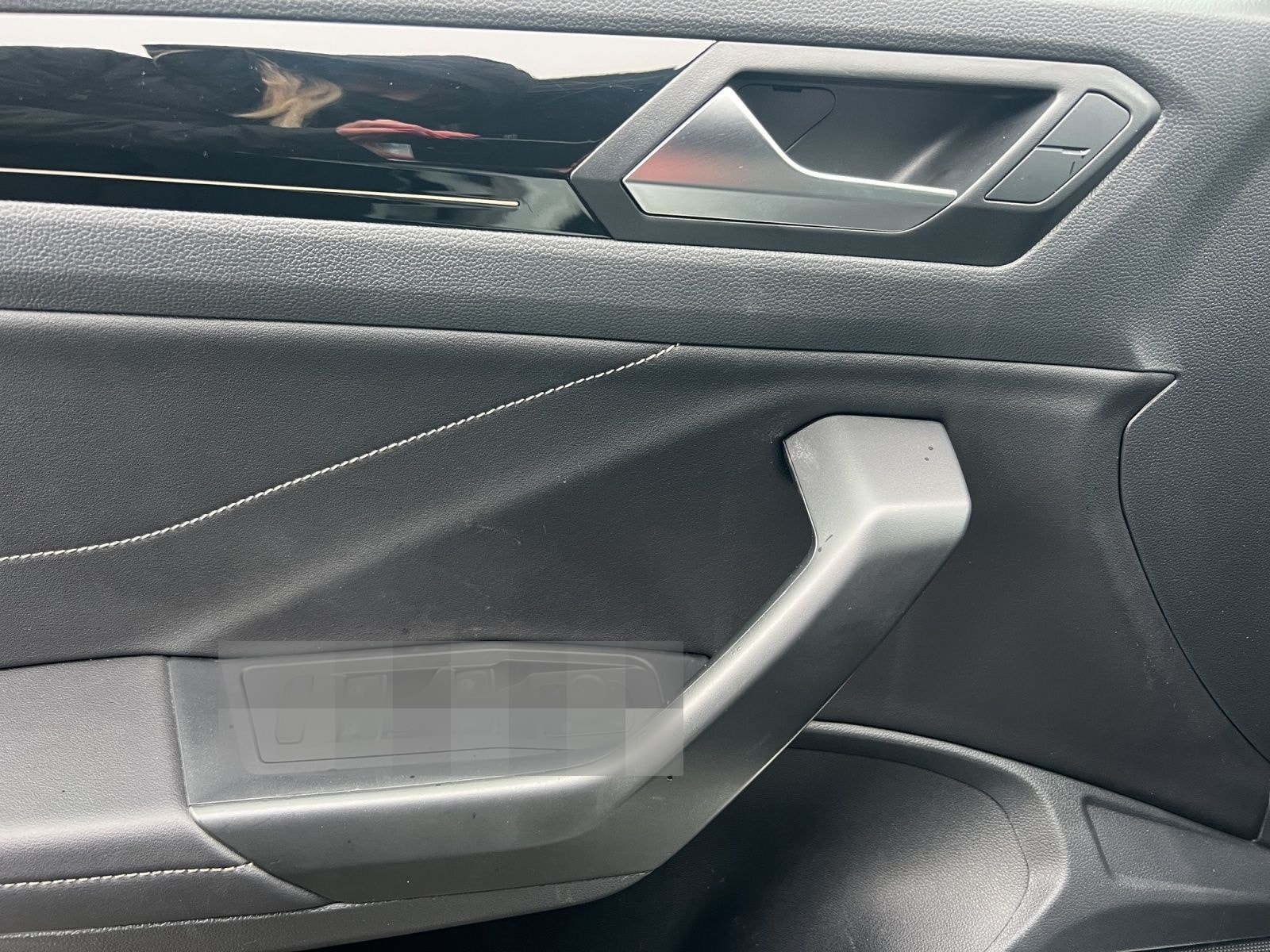 Volkswagen T-Roc 1.0 TSI R-LINE AHK KAMERA LED+ NAVI ACC foto 8