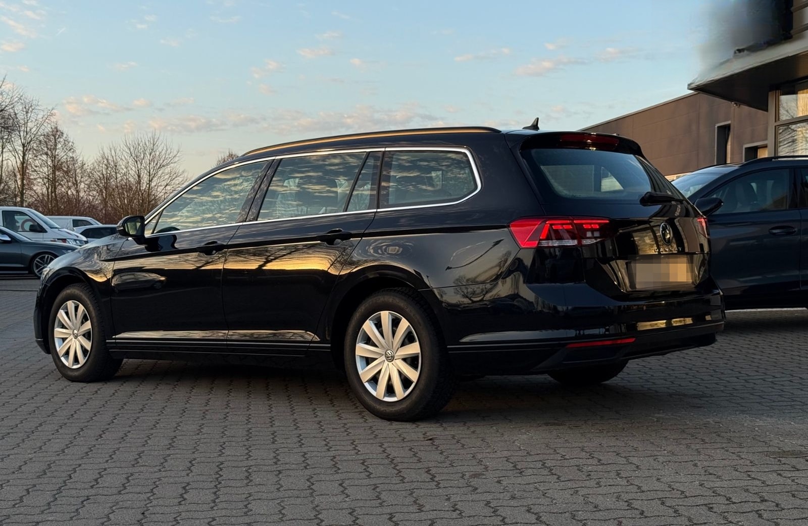 Volkswagen Passat Variant Business 2.0 TDI DSG LED NAVI AHK foto 7